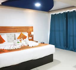 Buddha Facing Room